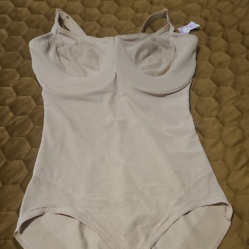 Miraclesuit Shapewear in Beige